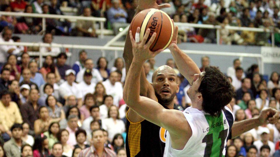 Liga de las Américas 2011 - Halcones UV Xalapa vs. Capitanes de Arecibo